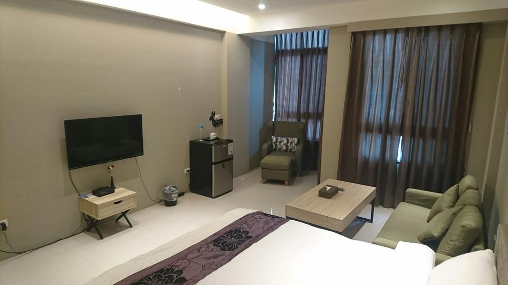 Catnap Hotel Luodong Bagian luar foto